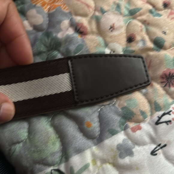 NEXBELT LEATHER, PRE OWNED - Picture 4 of 10